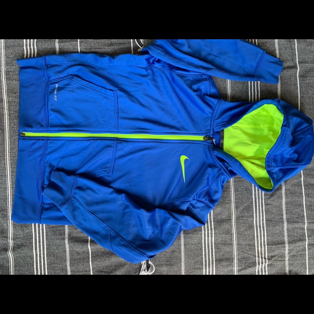 YL Nike ThermoFit Hoodie